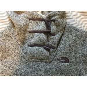 Women’s Gray/White Gradient North Face Pullover